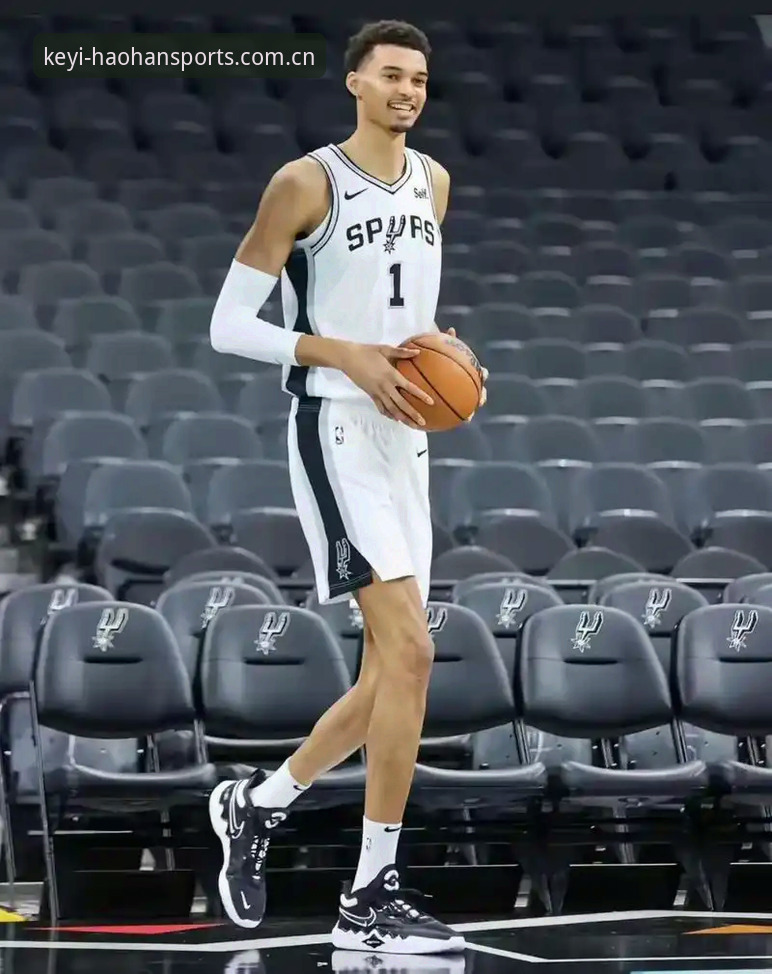 NBA巨星转会迷雾下的信息筛选术：从安东尼·戴维斯交易传闻看观赛决策教程